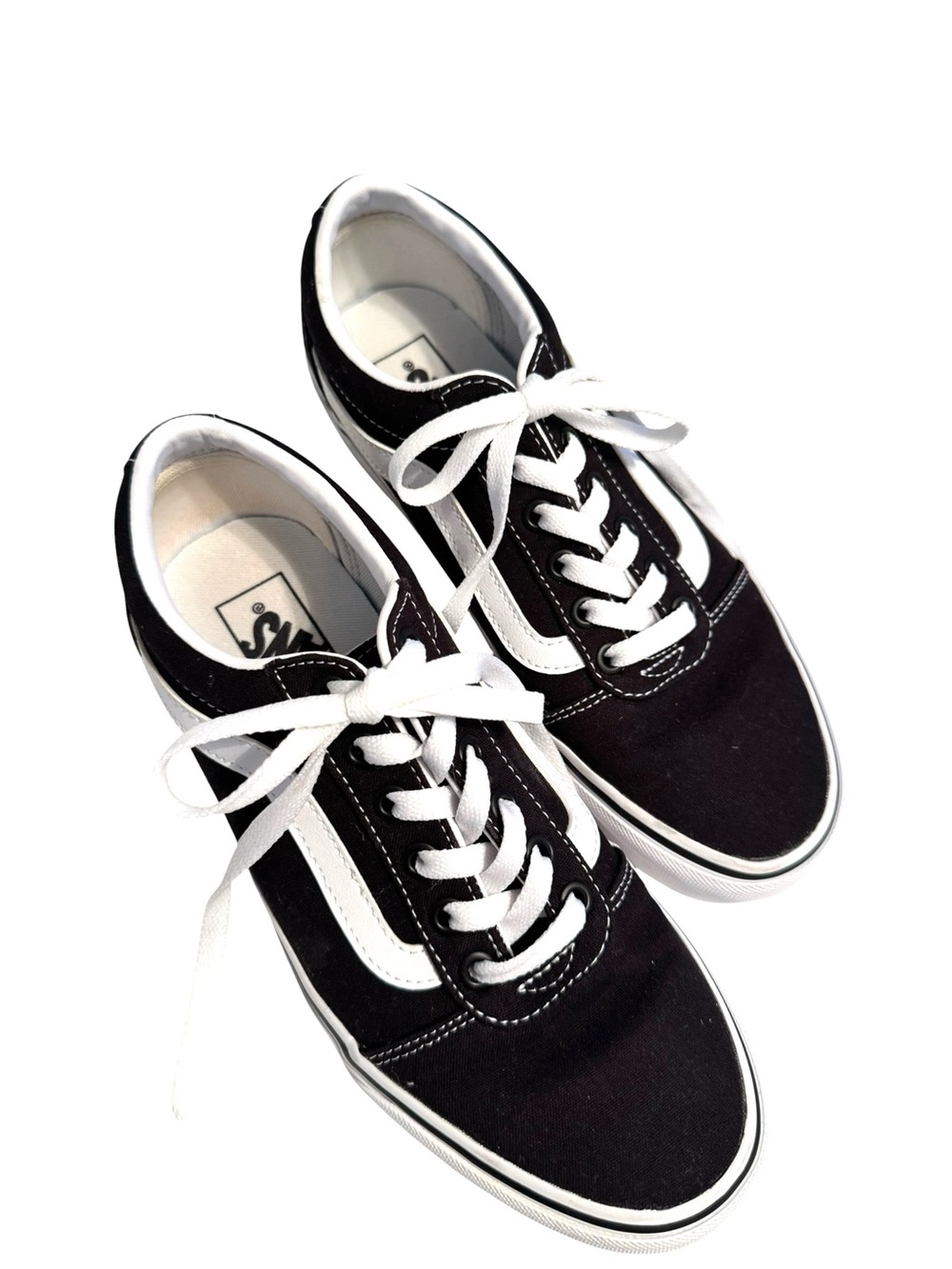 Vans Old Skool Low Top Black & White Iconic Canvas Sneakers Women’z size 8 NWOB - Picture 2 of 9